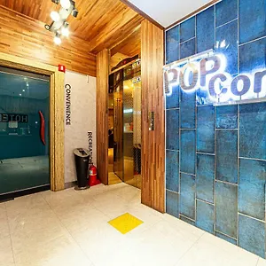 2* 酒店 Station Popcorn